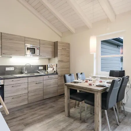 1 Bedroom Awesome In *